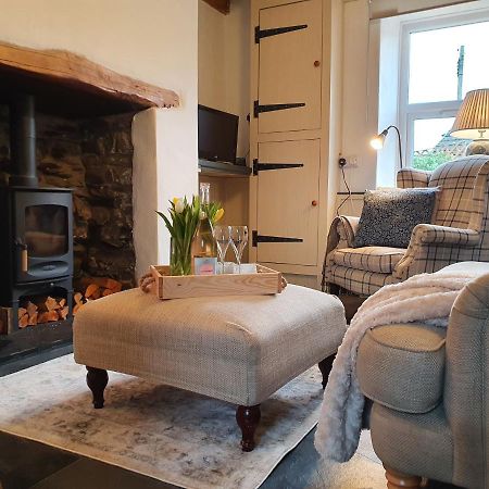 Cosy Cottage In Heart Of Llangollen Esterno foto